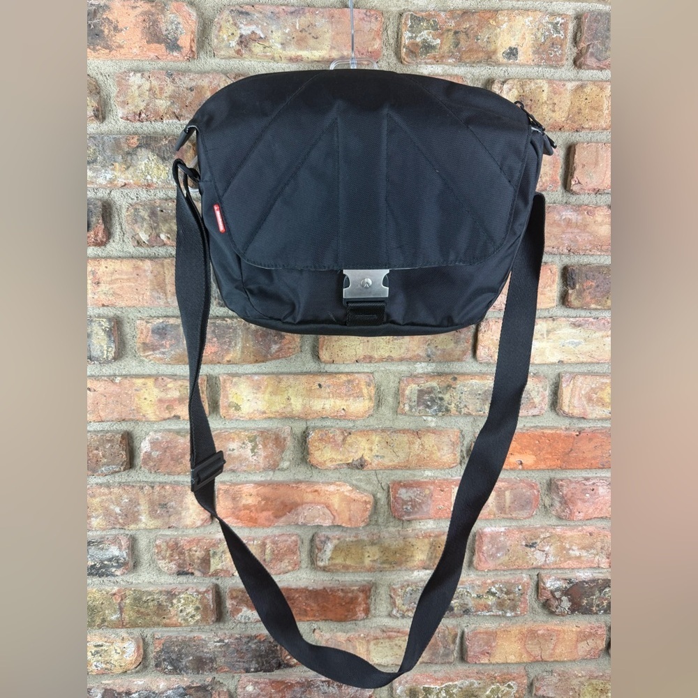 EUC Manfrotto Unica VII messenger bag DSLR camera laptop bag black